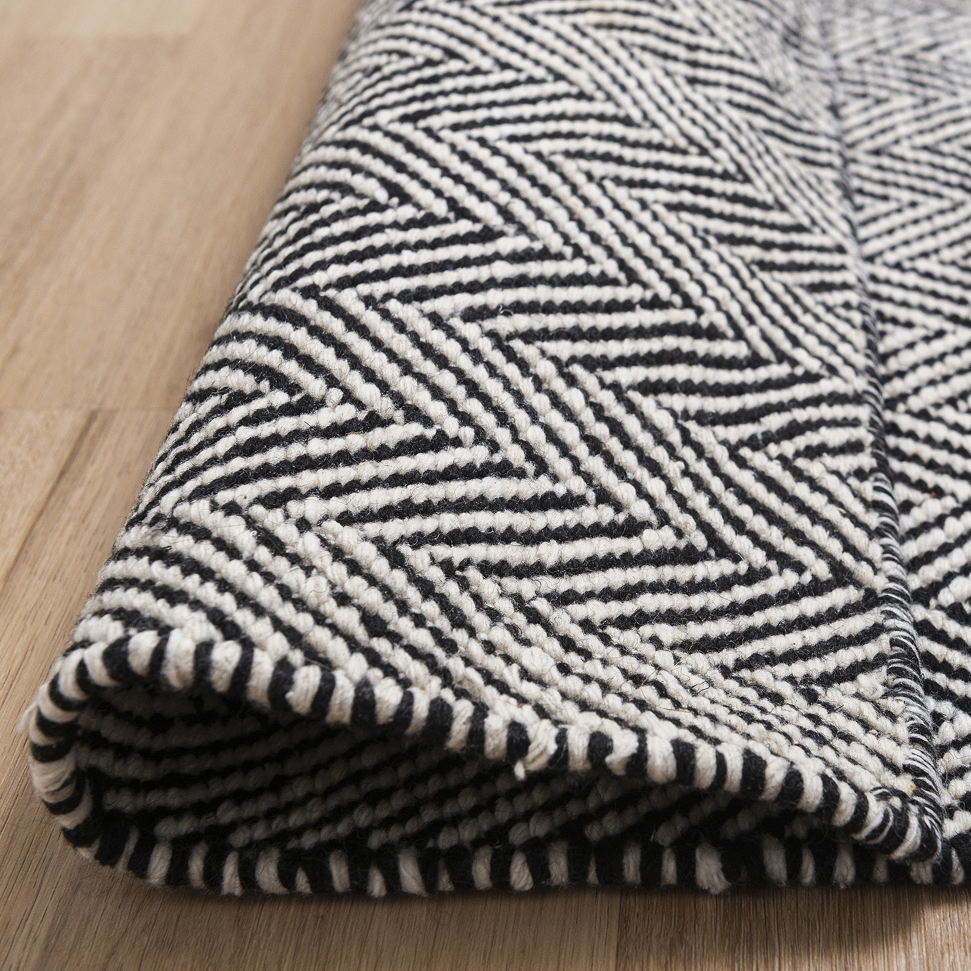 PET Yarn Kilim Rug "Flinders Herringbone" - FLINDRSHRB