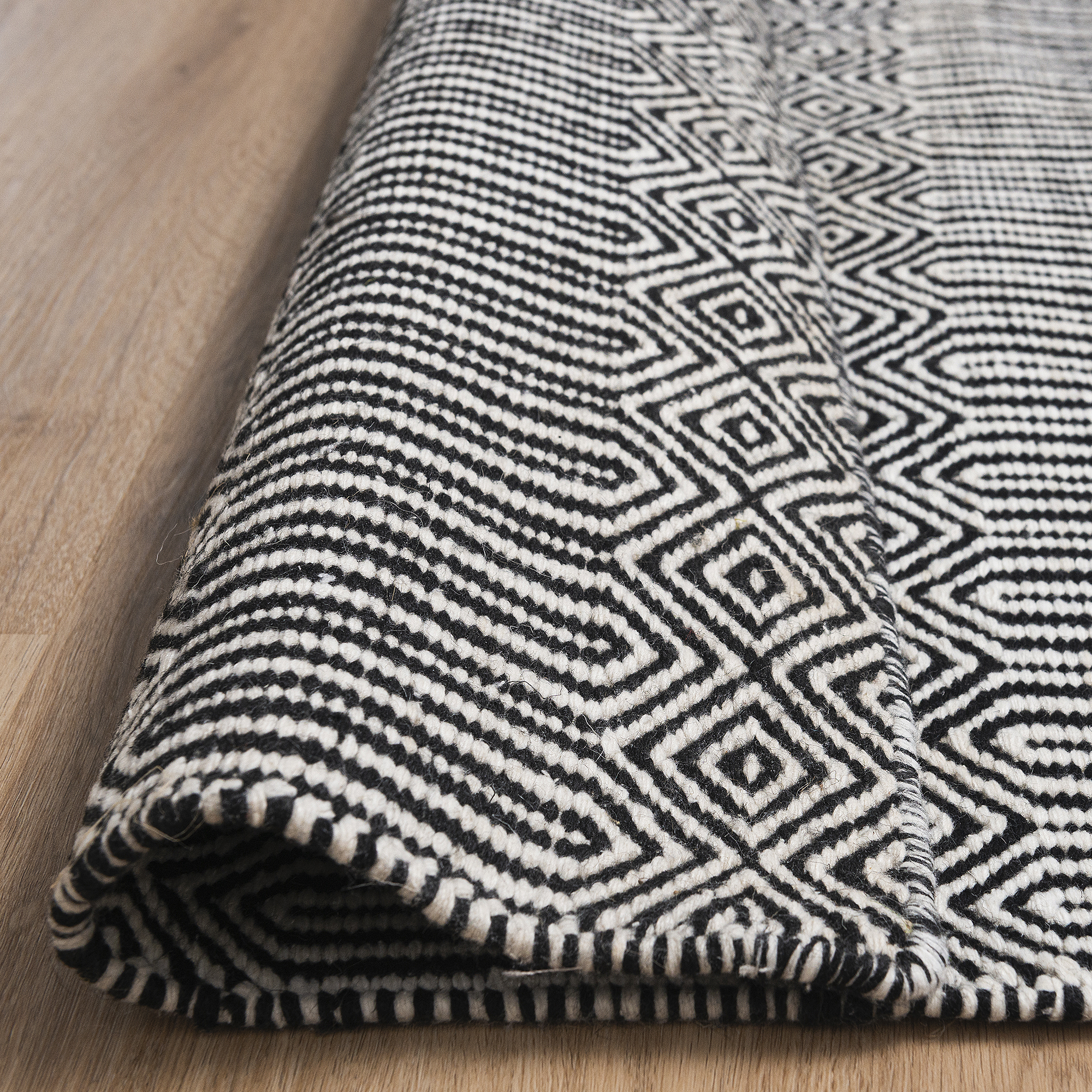 PET Yarn Kilim Rug "Flinders Honeycomb" - FLINDRSHNC