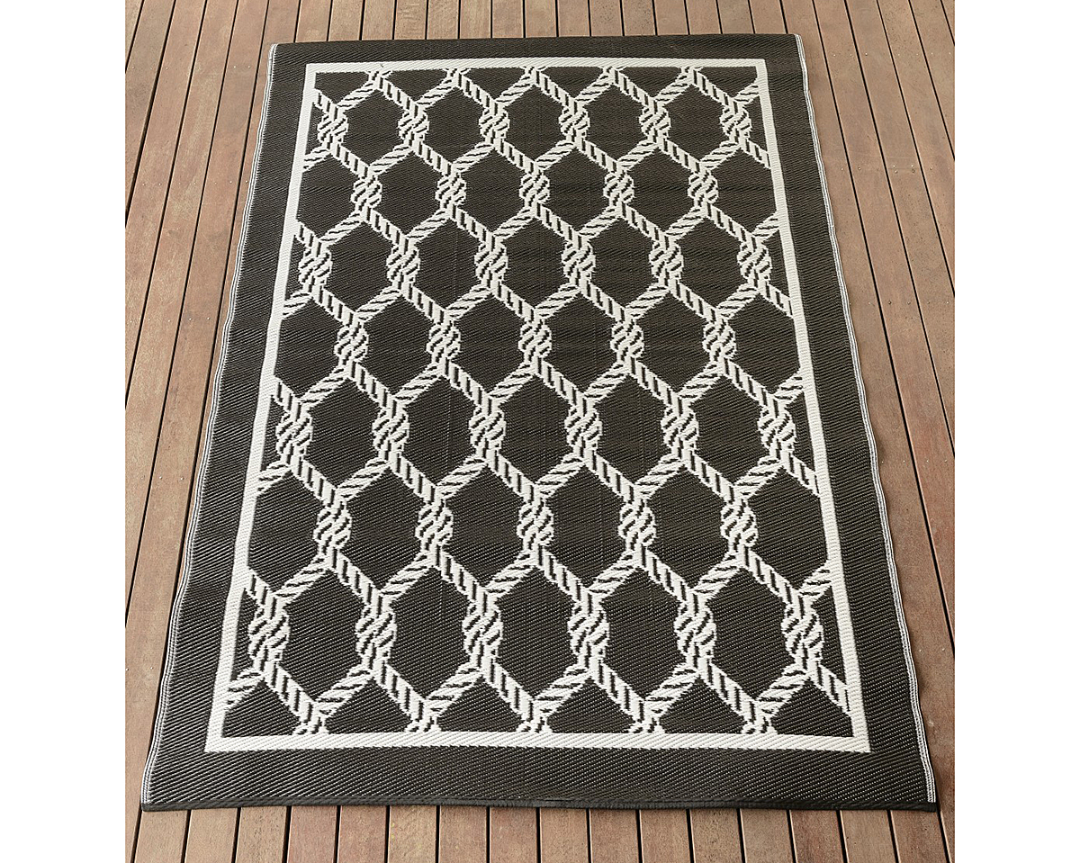 150x220cm Black/White Ropes Outdoor Alfresco polypropylene washable uv resistant rug - OUT150L