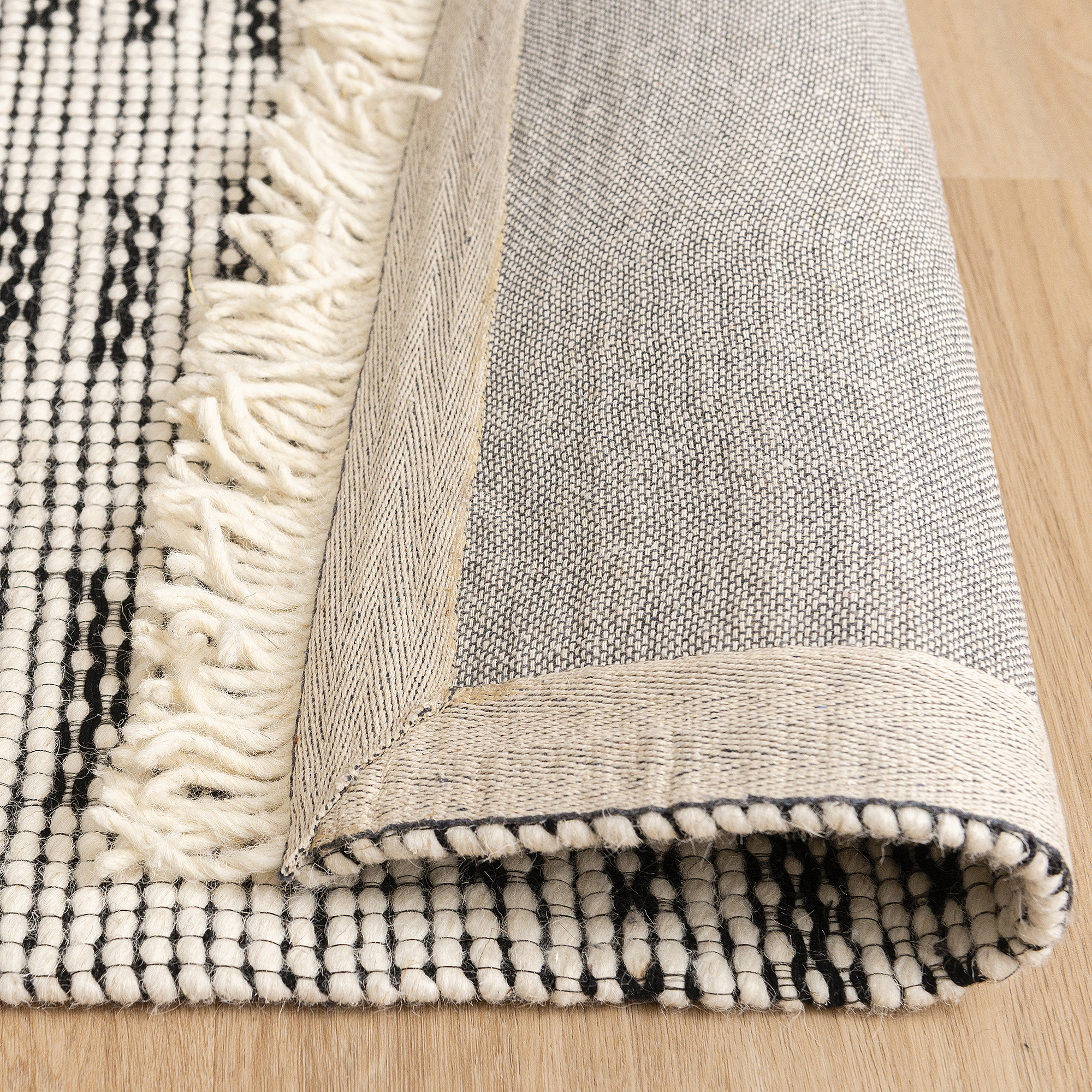 Hand Woven Jacquard Rug - Signature FX3 in Black  And White - SIGNATUREOFX3BLKWHT