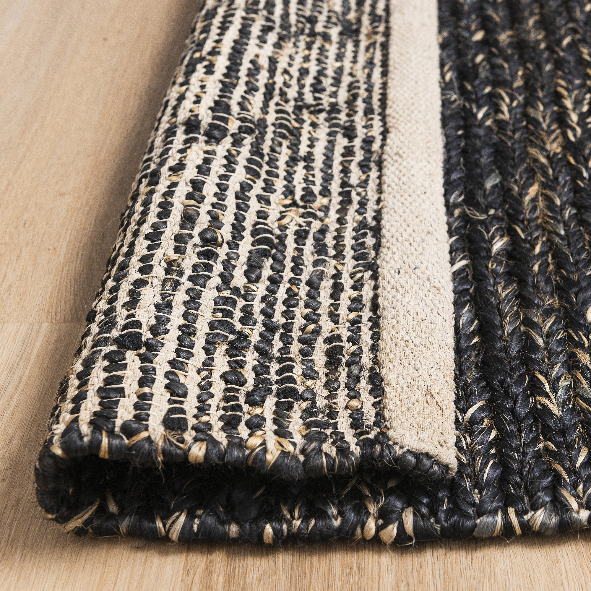 Jute Rug "Someg" in Black - SOMEGBLK