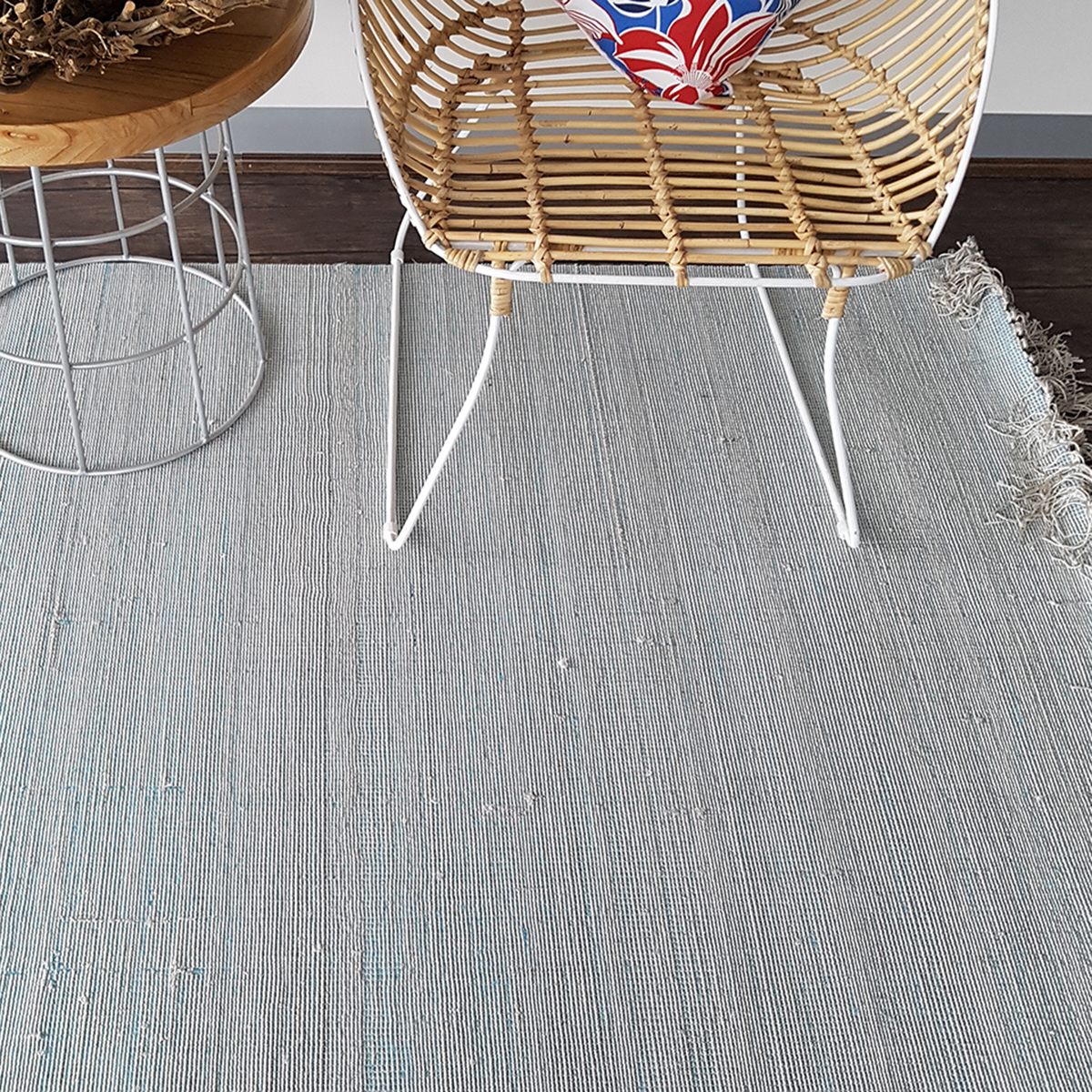 Hand Woven Viscose Rug With Fringe in Blue-Silver