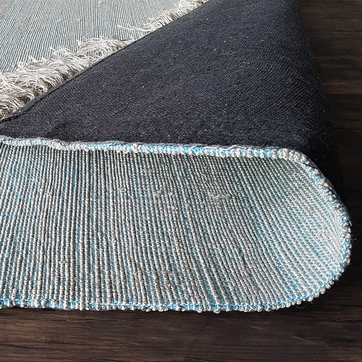 Hand Woven Viscose Rug With Fringe in Blue-Silver