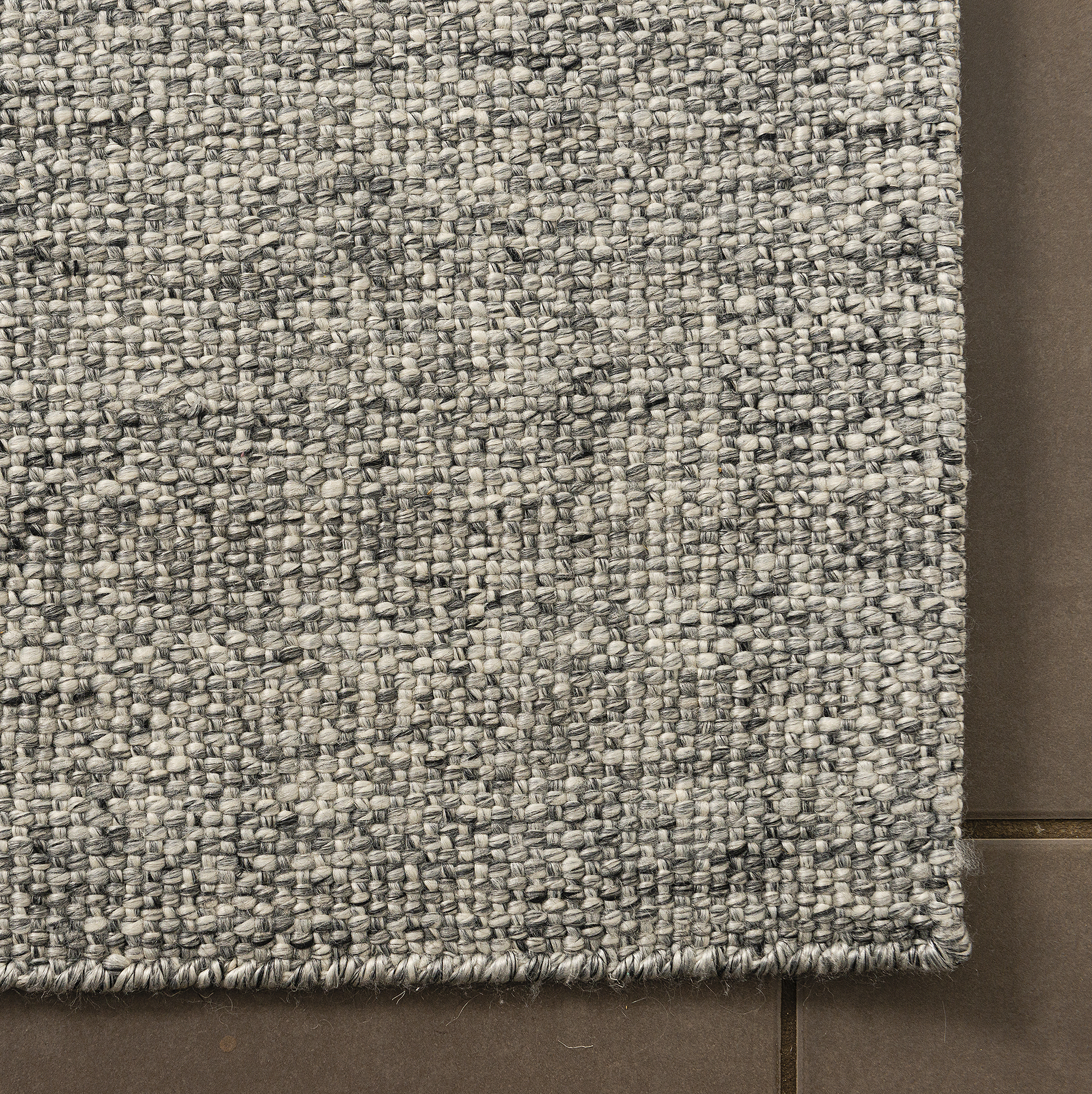 Hand Made Wool-Blend Basket Weave  Rug in Grey - RGBASKETWVGRY